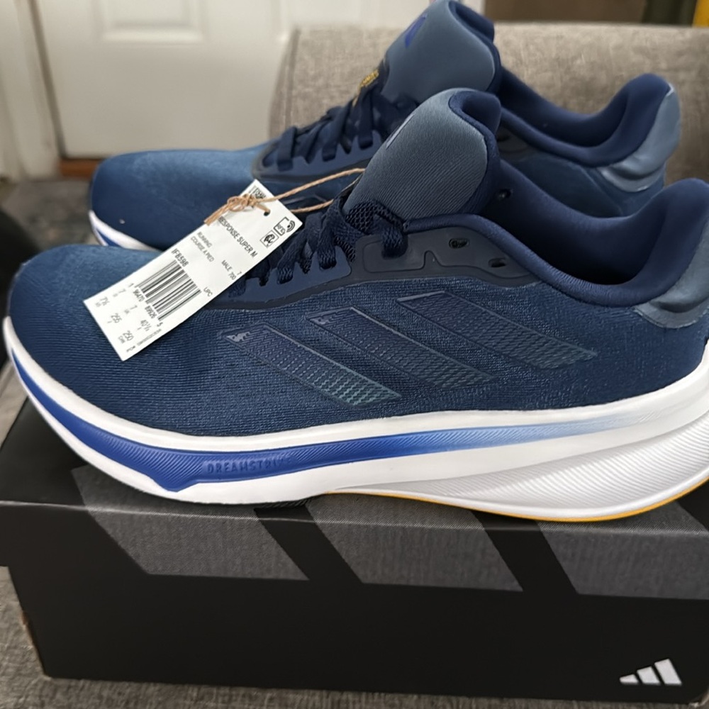 Adidas Men's Navy Athletic Sneakers NWB